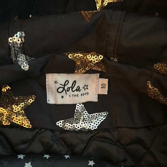 Lola + the Boys Star-Patterned Black Jacket with Colorful Fur Lining - Picture 3 of 6